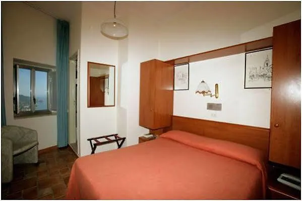 Отель Sole Castello (adults Only)