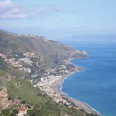 Sole Castello Taormina